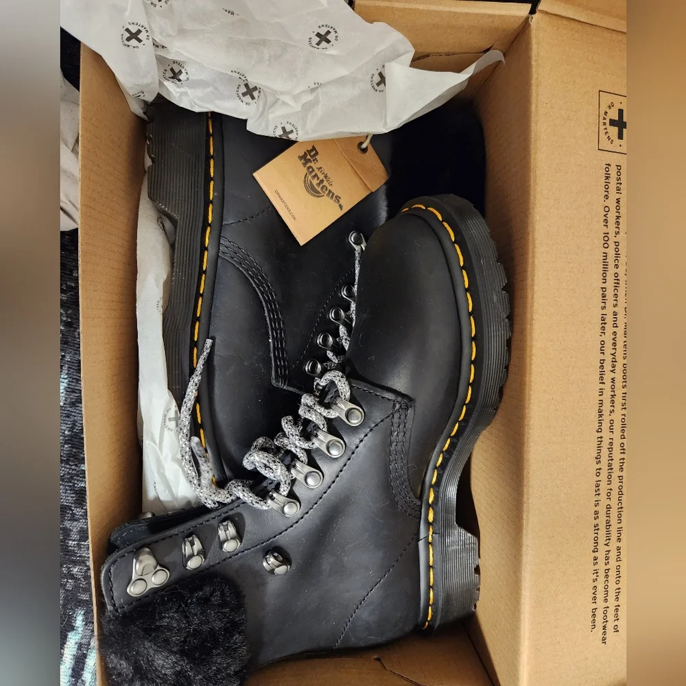 Dr. Martens Womens 1460 Serena Collar Milo faux fur boots New in Box Size 6 - Picture 15 of 16